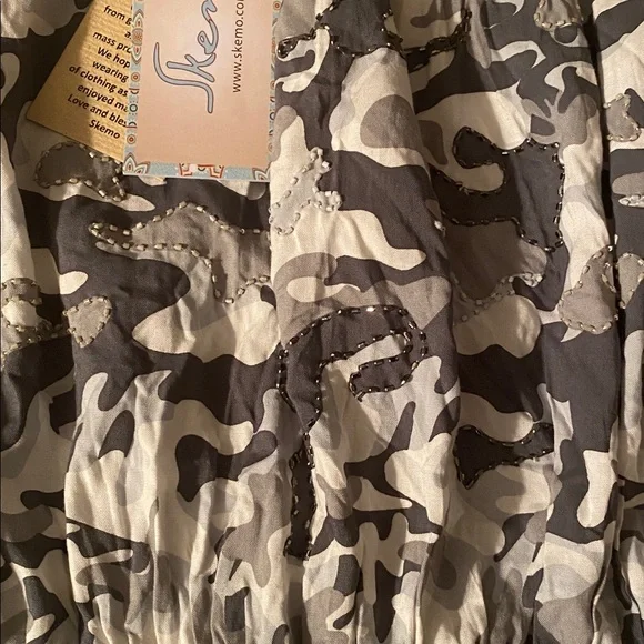 Skemo NWT size XL camouflage strapless jumpsuit - Picture 8 of 8